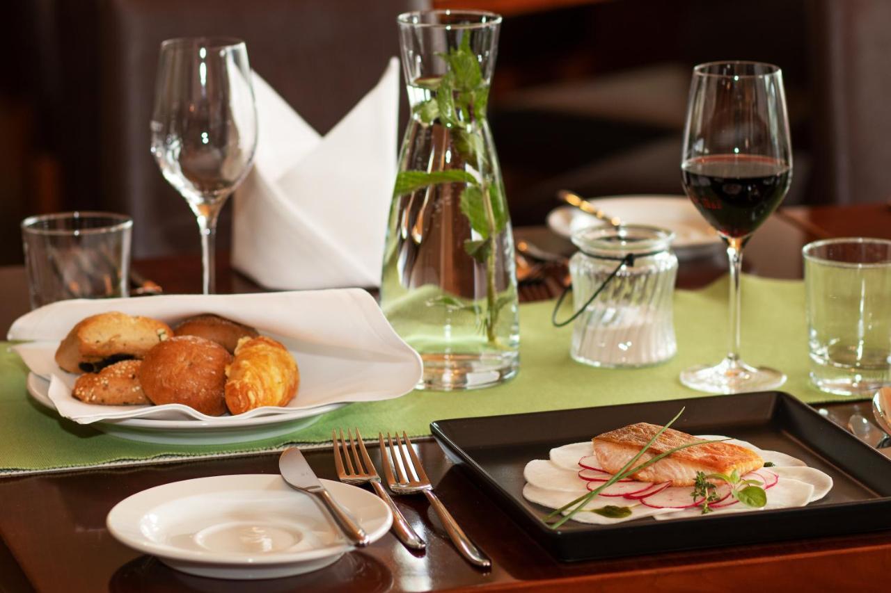Hotel Restaurant Winkler Mürzzuschlag Esterno foto