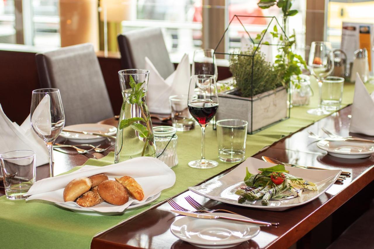 Hotel Restaurant Winkler Mürzzuschlag Esterno foto