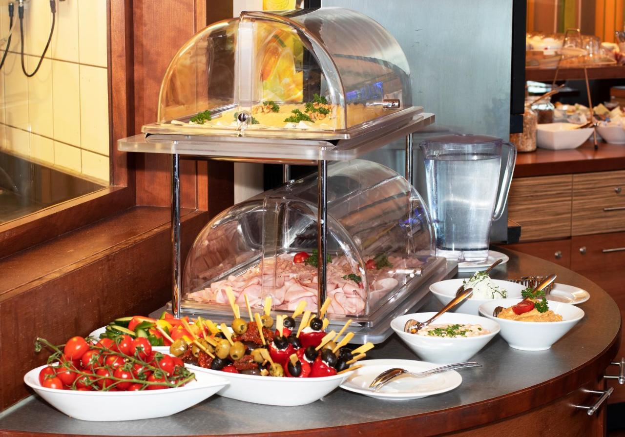 Hotel Restaurant Winkler Mürzzuschlag Esterno foto